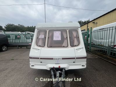 Used Swift Archway Barnwell 2002 touring caravan Image
