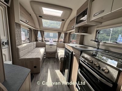 New Swift Exclusive 4 SB 2024 touring caravan Image