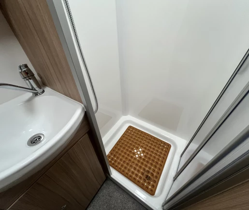 Used Bailey Phoenix Plus 420-Limited Edition 2021 touring caravan Image