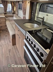 Used Swift Conqueror 650 2018 touring caravan Image